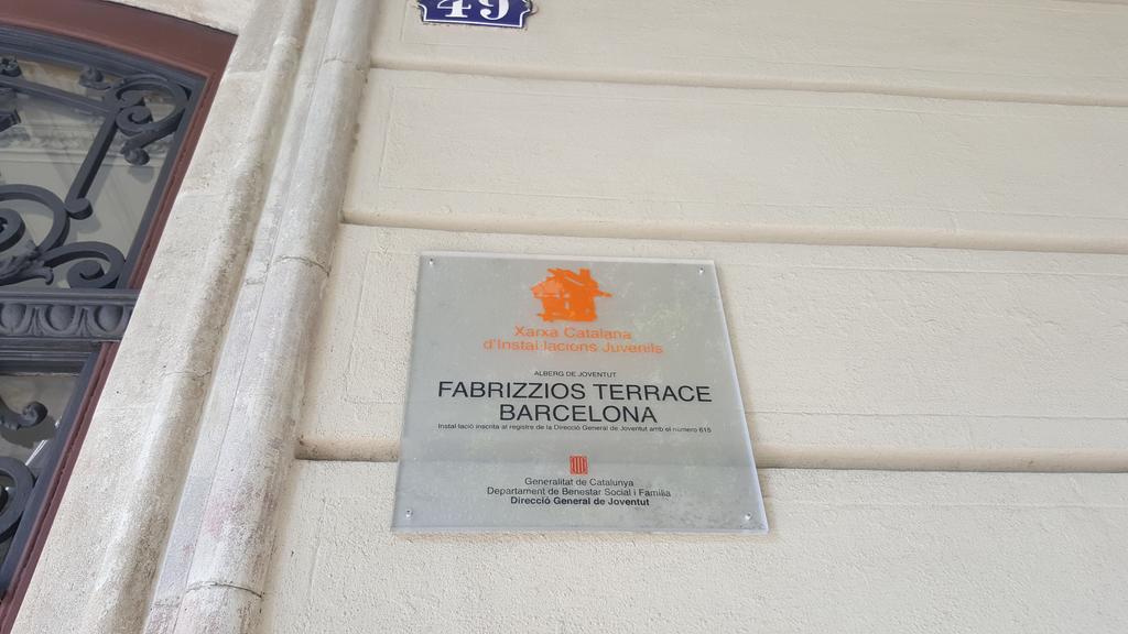 Fabrizzios Terrace Hostel Barcelona Exteriör bild
